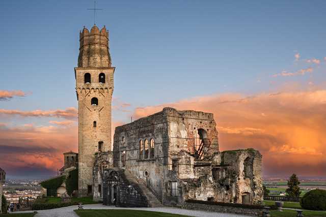 Castello San Salvatore