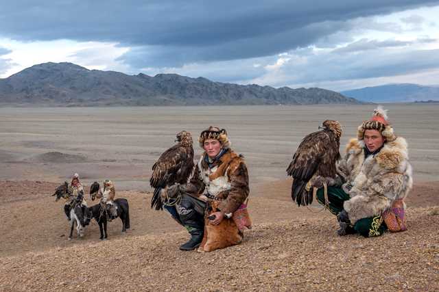 MEN, EAGLES AND HORSES